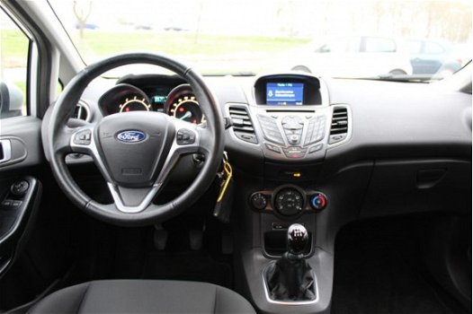 Ford Fiesta - 1.0 Style 5 deurs Airco, navigatie, Cruise control - 1