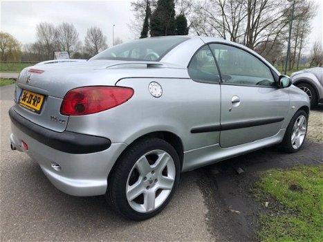 Peugeot 206 CC - 1.6 16V ROLAND GARROS AUT Coupe Pack - 1