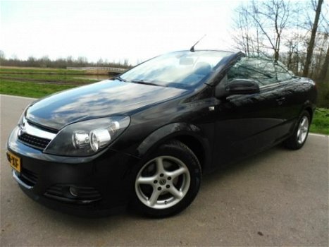 Opel Astra TwinTop - 1.6 Cosmo /LEDER/PDC/140146 NAP/AIRCO/APK/ - 1