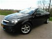 Opel Astra TwinTop - 1.6 Cosmo /LEDER/PDC/140146 NAP/AIRCO/APK/ - 1 - Thumbnail