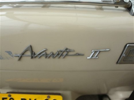 Studebaker Avanti - 8 cil. - 1