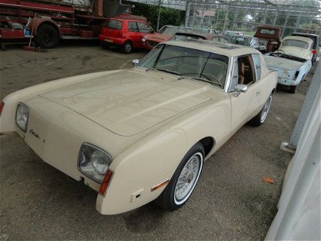 Studebaker Avanti - 8 cil. - 1