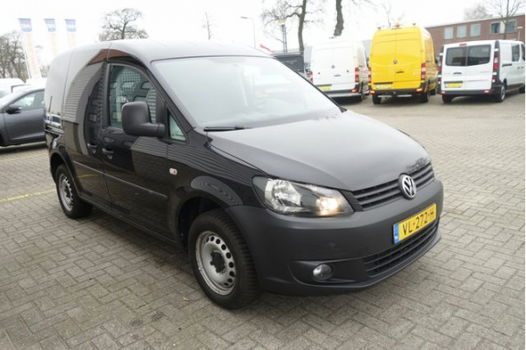 Volkswagen Caddy - 1.6 TDI Baseline / lease € 151 / zwart metallic / airco / 91.509 km / schuifdeur - 1