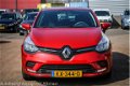 Renault Clio - 0.9 TCe Zen 5-DEURS, Navi, Bluetooth, DAB radio - 1 - Thumbnail