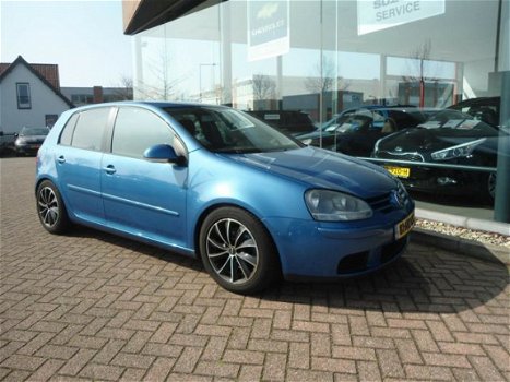 Volkswagen Golf - 1.6 FSI Trendline Sport Edition # Lmv, verlaagd, dubbele uitlaat - 1