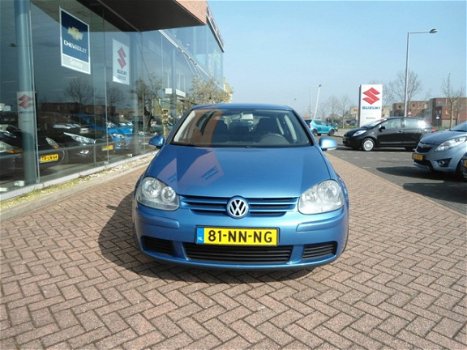 Volkswagen Golf - 1.6 FSI Trendline Sport Edition # Lmv, verlaagd, dubbele uitlaat - 1