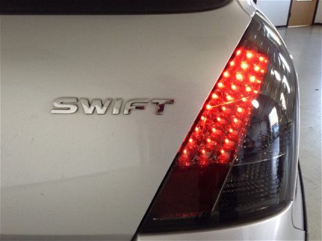 Suzuki Swift - 1.3 5D Sport - 1