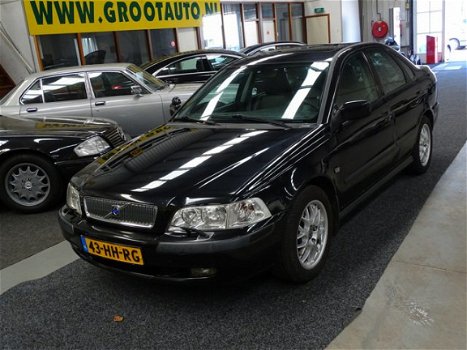 Volvo S40 - 1.8 Dynamic Airco Climate control Trekhaak Youngtimer - 1
