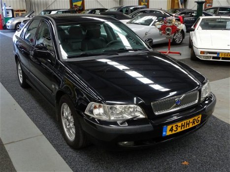 Volvo S40 - 1.8 Dynamic Airco Climate control Trekhaak Youngtimer - 1