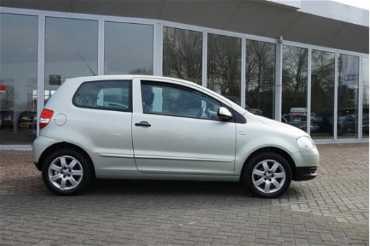 Volkswagen Fox - 1.4 Trendline , Airco, PDC, Lm velgen - 1