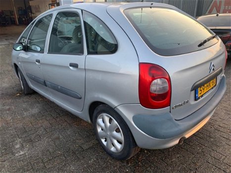 Citroën Xsara Picasso - 1.6i APK NIEUW 4-12-2020 Airco - 1