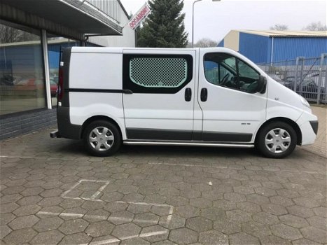 Renault Trafic - 2009 171DKM NaP Airco Navi 2.5DCI - 1