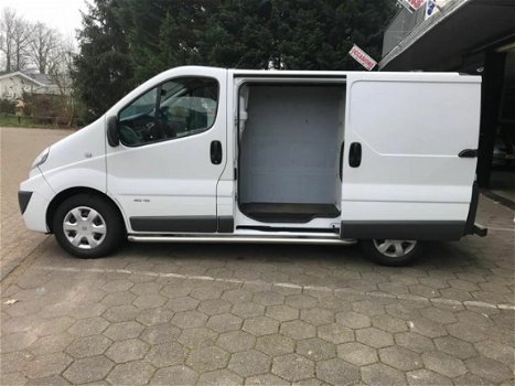 Renault Trafic - 2009 171DKM NaP Airco Navi 2.5DCI - 1