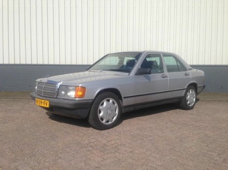 Mercedes-Benz 190-serie - 2.0 NAP/ Automaat/ 2e eigenaar - 1