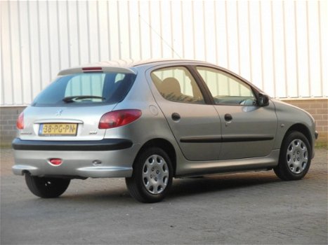 Peugeot 206 - 1.4 Pop' Art 5DRS/NiEUWE APK/NAP/SUPER NETTE - 1