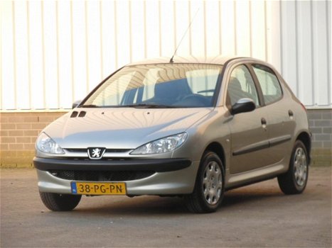 Peugeot 206 - 1.4 Pop' Art 5DRS/NiEUWE APK/NAP/SUPER NETTE - 1