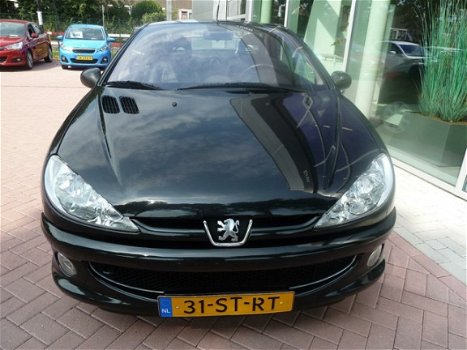 Peugeot 206 CC - 2.0-16V Griffe - 1