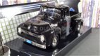 1956 Ford F-100 pickup zwart 1:24 Motormax - 2 - Thumbnail