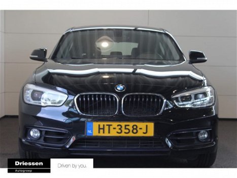 BMW 1-serie - 118d Corporate Sport (Led koplampen - Navigatie professional - Cruise Control) - 1