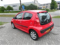 Peugeot 107 - 1.0-12V XS