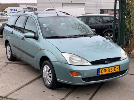 Ford Focus Wagon - 1.6-16V Ghia/Airco/Elek.ramen/Nieuwe APK - 1