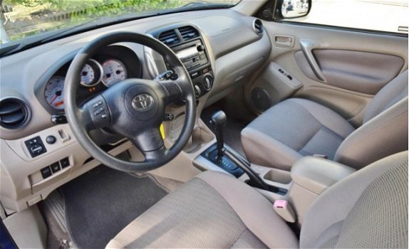 Toyota RAV4 - 2.4-16V VVT-i automaat / airconditioning / cruise control / youngtimer, dus lage bijte - 1