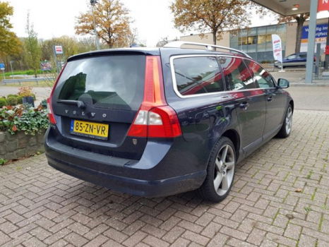 Volvo V70 - 2.0 SUMMUM, LEREN BEKL., STOELVERW. NAVI - 1