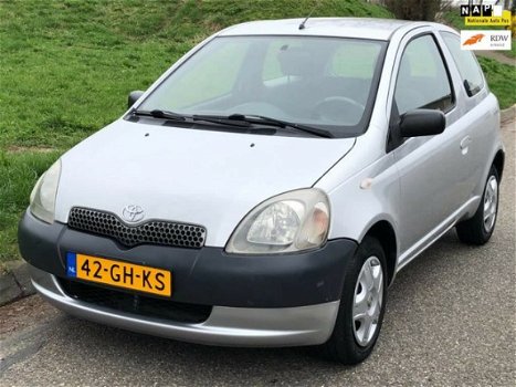 Toyota Yaris - 1.3-16V VVT-i Luna van 2e eigenaar, APK 15-06-2020 - 1