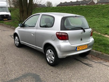 Toyota Yaris - 1.3-16V VVT-i Luna van 2e eigenaar, APK 15-06-2020 - 1