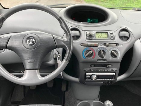 Toyota Yaris - 1.3-16V VVT-i Luna van 2e eigenaar, APK 15-06-2020 - 1