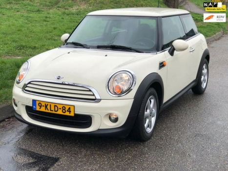 Mini Mini One - 1.6 i BJ 2013 APK 31-05-2021 extra Winterbanden op LM velgen - 1