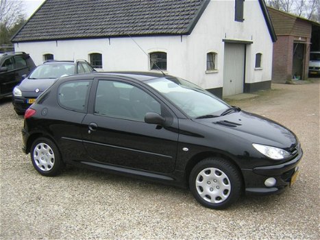 Peugeot 206 - 1.4 BJ08 Airco NW APK - 1