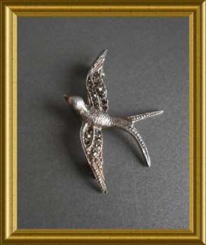 Mooie zilveren broche : vogel, zwaluw - 1