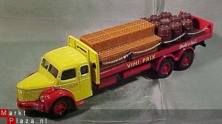 CORGI BERLIET GLR BEER & WINE LORRY # 73101 - 2