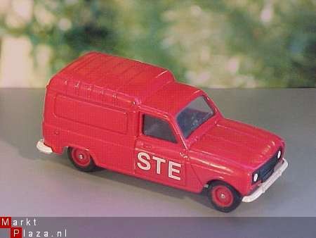 SOLIDO RENAULT 4 FIRE VAN # 4 - 1