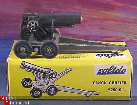 VINTAGE MILITARY SOLIDO HOWITZER # 206-250/0 - 1