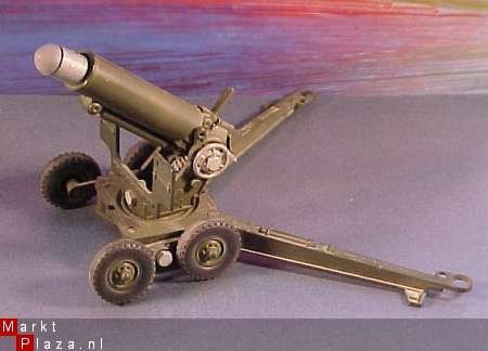 VINTAGE MILITARY SOLIDO HOWITZER # 206-250/0 - 2