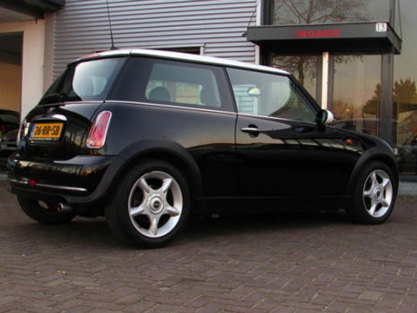 Mini Mini One - 1.6 BJ2005 COOPER AIRCO 185.000KM NAP - 1