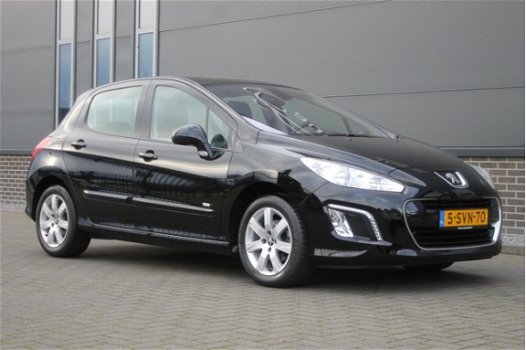 Peugeot 308 - 1.6 VTi Style / 120 PK / NAVI / Panoramadak / Leder interieur / 1e eigenaar - 1