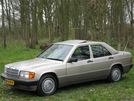 Mercedes-Benz 190-serie - 2.0 D Class AUTOMAAT, 178.000KM AIRBAG, ELEC. SCHUIF/KANTELDAK, CENTRALE V - 1