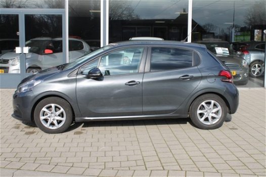 Peugeot 208 - 1.2 PureTech Allure / airco / navigatie / 5 drs - 1