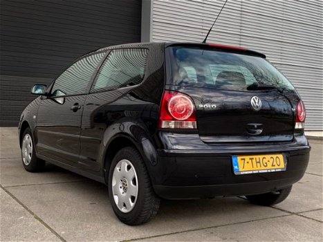 Volkswagen Polo - 1.4-16V AIRCO - 1