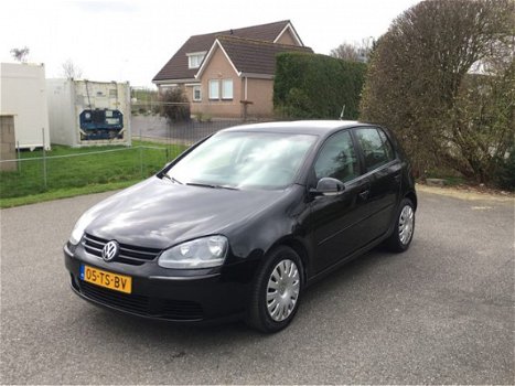 Volkswagen Golf - 1.6 FSI Trendl. Bns - 1