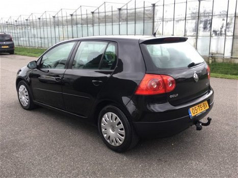 Volkswagen Golf - 1.6 FSI Trendl. Bns - 1