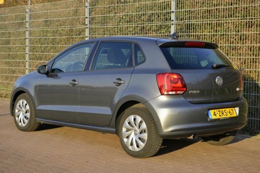 Volkswagen Polo - 1.6 TDI Highline DSG|PDC|CLIMA - 1