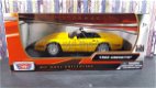 1986 Corvette geel 1:24 Motormax - 4 - Thumbnail
