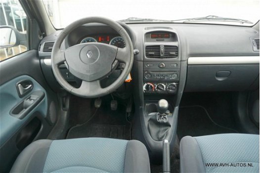 Renault Clio - 1.6-16V Community - 1