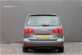 Volkswagen Touran - 1.2 TSI BMT Trendline - 105 pk *Navi / PDC - 1 - Thumbnail