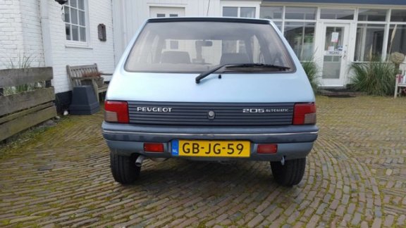 Peugeot 205 - 1.6 GT Zeer mooi, 1e Lak, roestvrij, de auto heeft servicebeurt gehad op 160512 km - 1