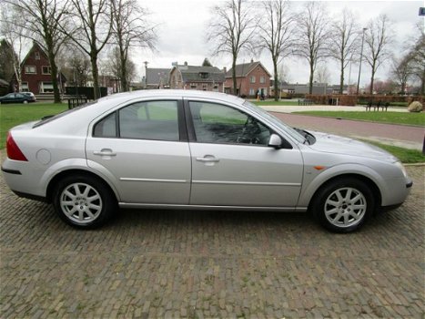 Ford Mondeo - 2.5 V6 Trend ELLEC.PAKKET AIRCO CRUISECONTROL LICHTMETALEN VELGEN - 1